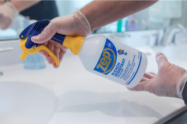 Zep Bleach Resistant Professional Sprayer Bottle - 32 oz Pack of 2