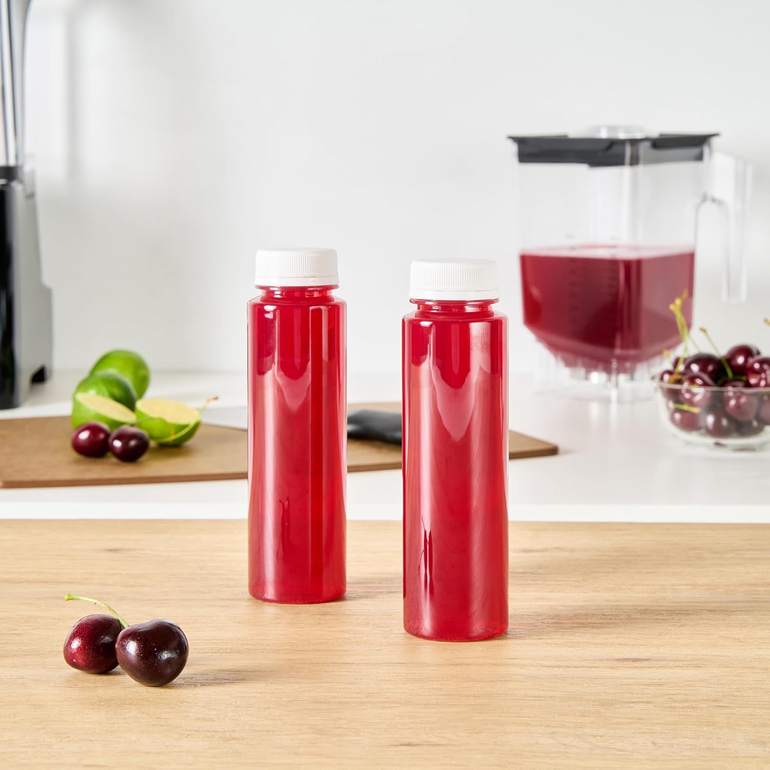 Restaurantware 8 Oz Juice Bottles 100 Pack with White Caps